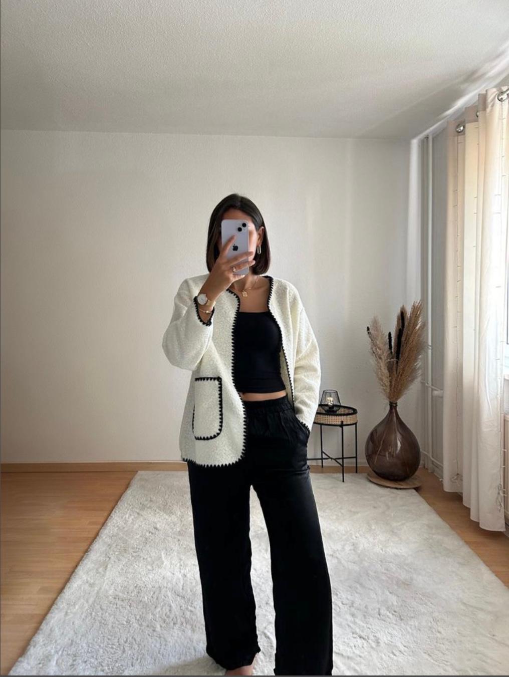 Bouclé-Jacke Chic